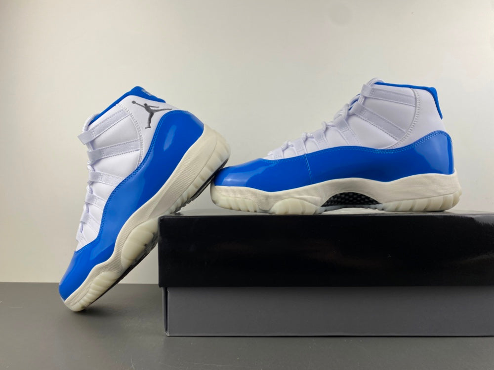 Air Jordan Retro 11 "Royal Blue Charol"