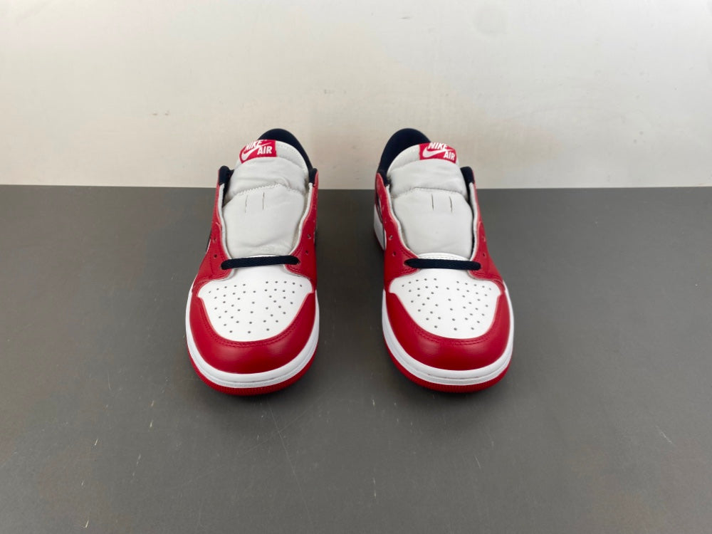 Air Jordan 1 Low OG Chicago.