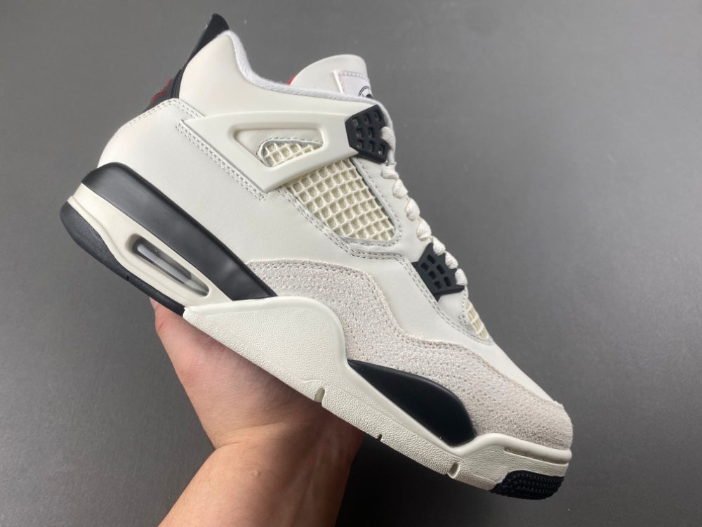 Air Jordan 4 "Flight Club"