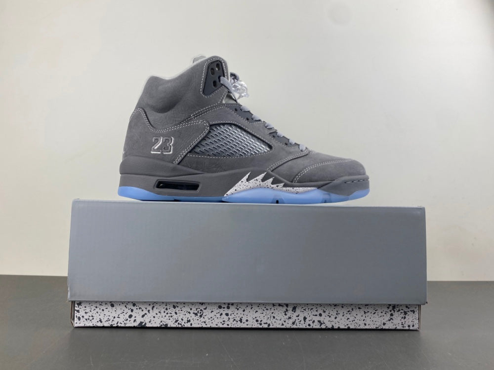Air Jordan 5 Retro "Wolf Grey"