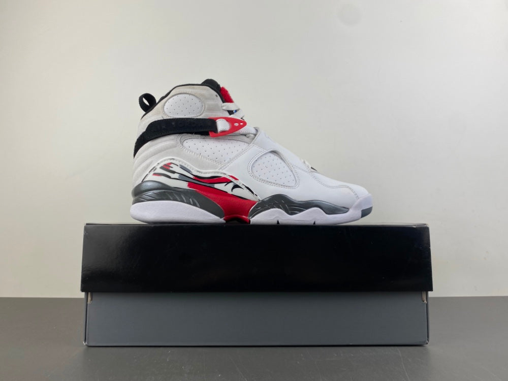 Air Jordan 8 Retro "Bugs Bunny"