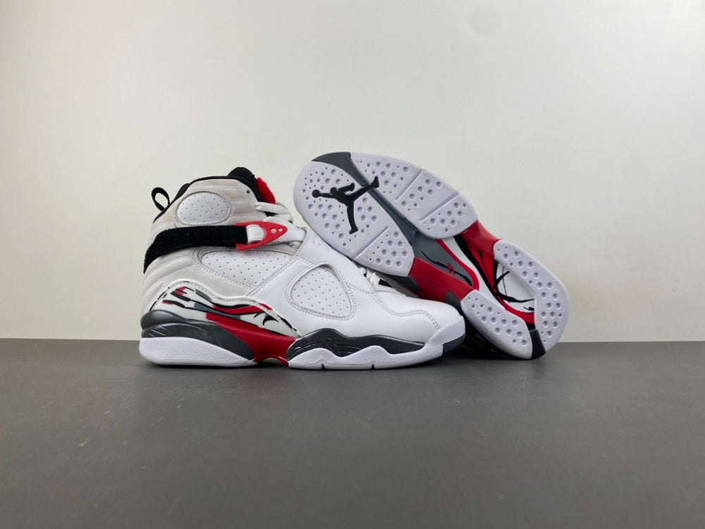 Air Jordan 8 Retro "Bugs Bunny"