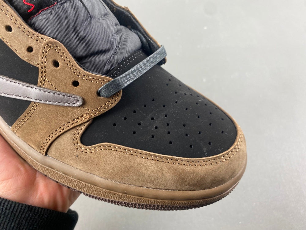 Air Jordan 1 Low OG SP x Travis Scott en color "Velvet Brown" y "Dark Mocha"