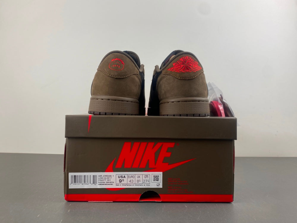 Air Jordan 1 Low OG SP x Travis Scott en color "Velvet Brown" y "Dark Mocha"
