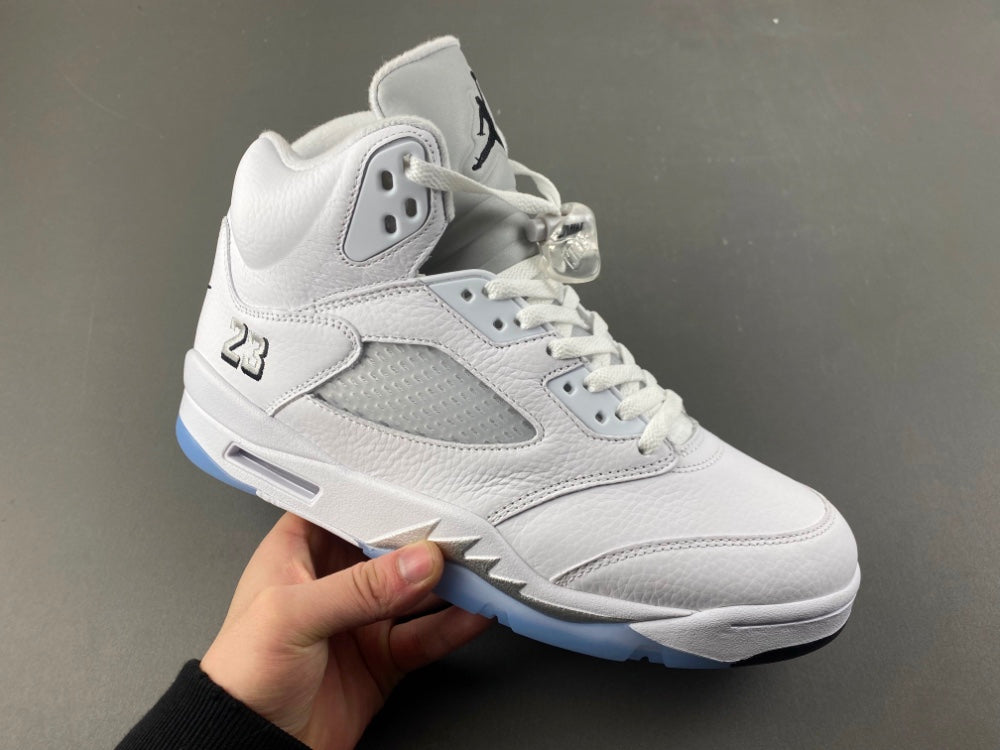 Air Jordan 5 Retro "METALLIC WHITE"