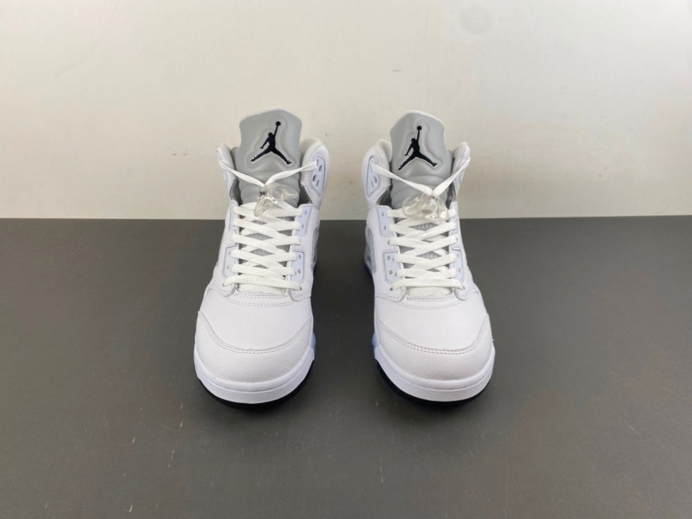 Air Jordan 5 Retro "METALLIC WHITE"