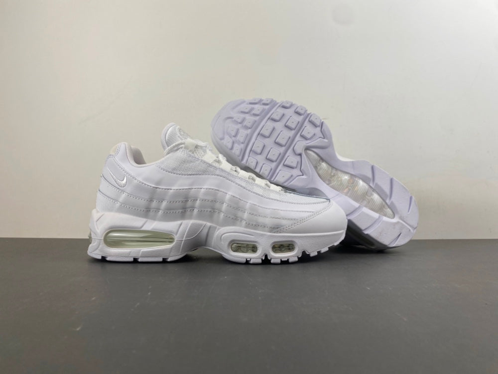 Nike Air Max 95 Triple White