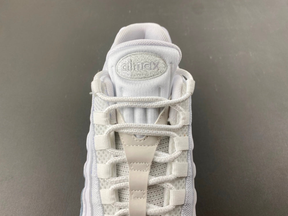 Nike Air Max 95 Triple White