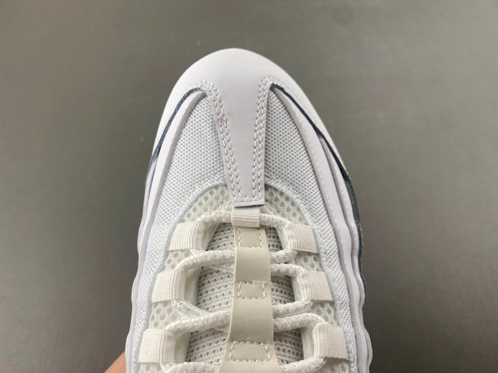 Nike Air Max 95 Triple White