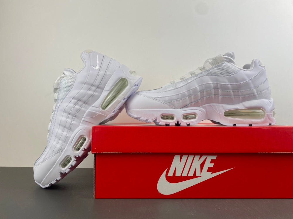 Nike Air Max 95 Triple White