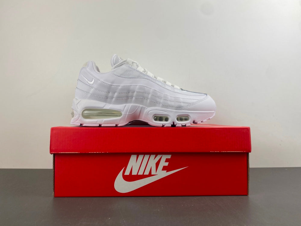 Nike Air Max 95 Triple White