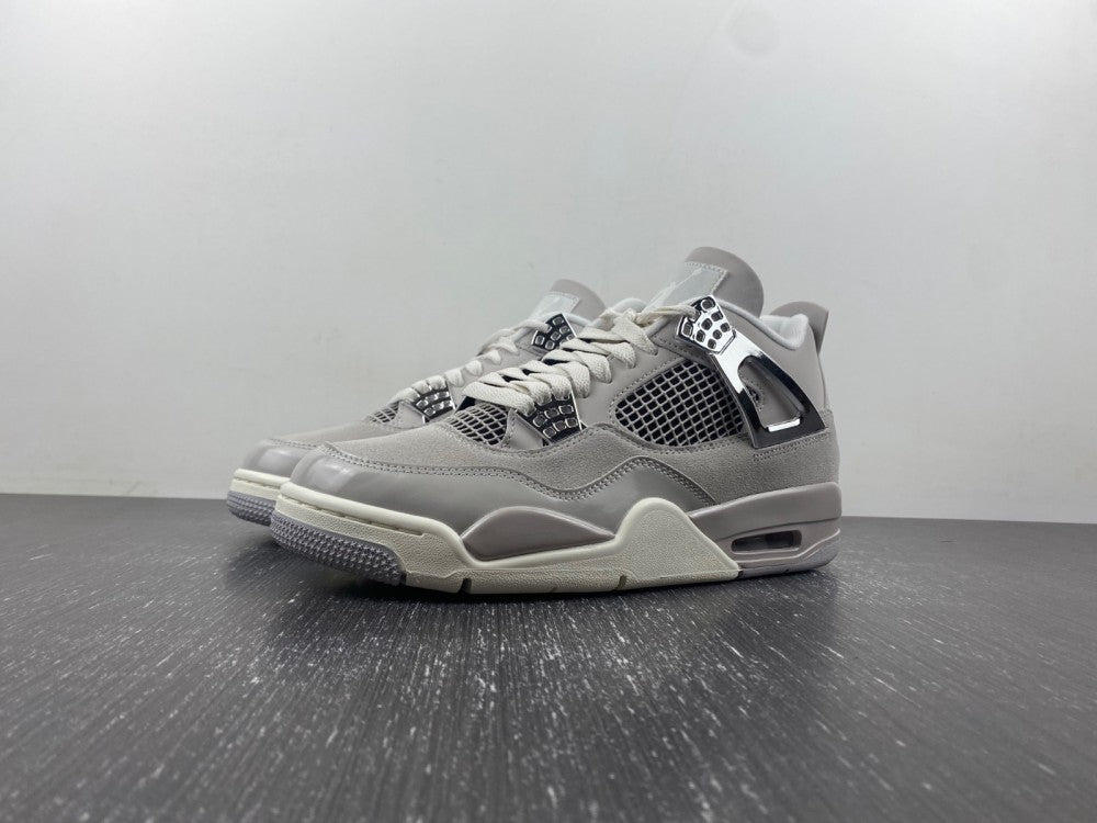 Air Jordan 4 "Frozen Moments"