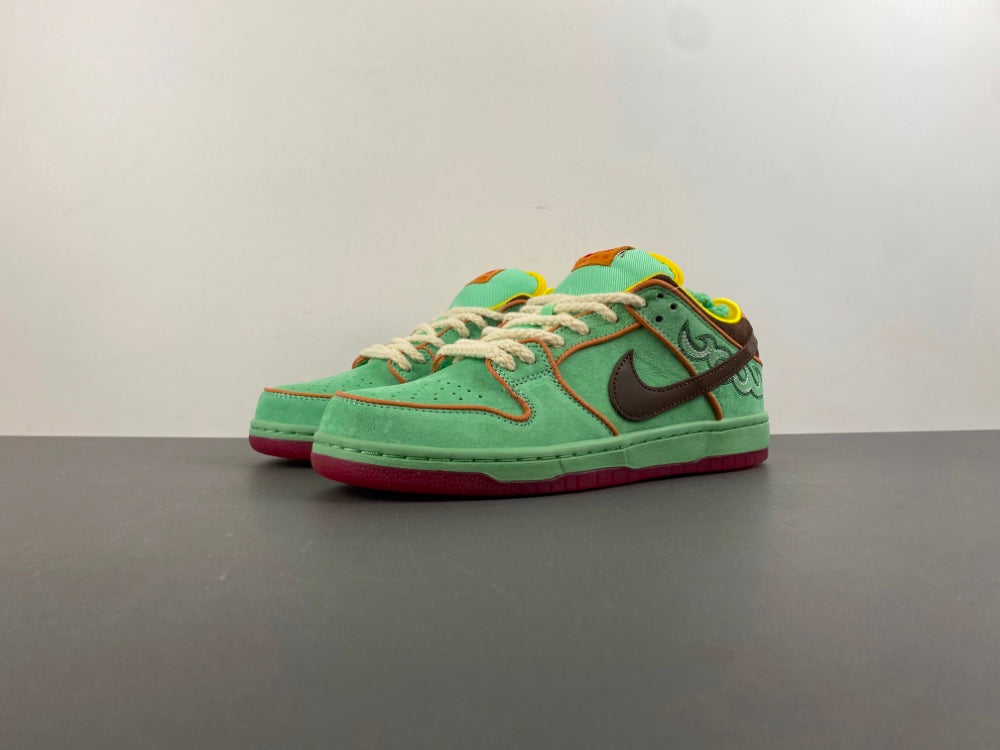 Nike SB Dunk Low Pro QS "Rodeo Tourmaline"