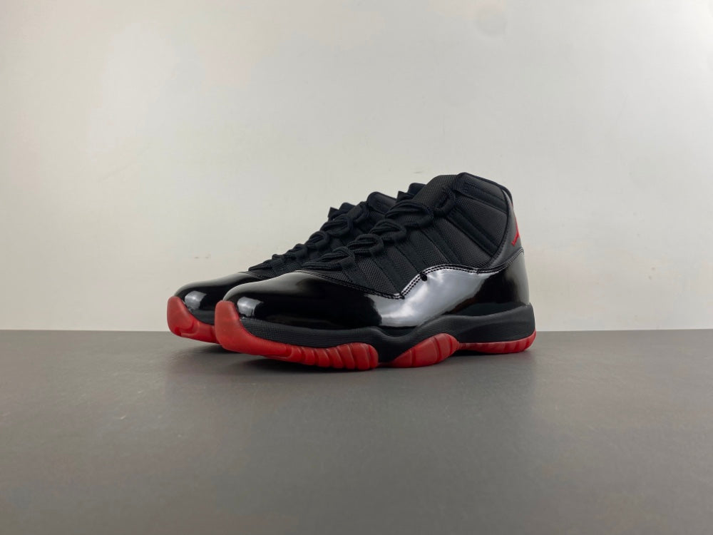 Air Jordan 11 Retro "Playoffs Bred"
