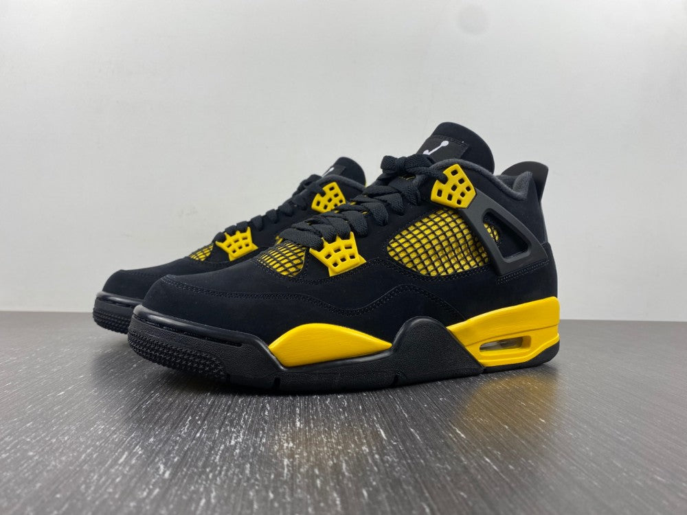 Air Jordan 4 Retro Thunder