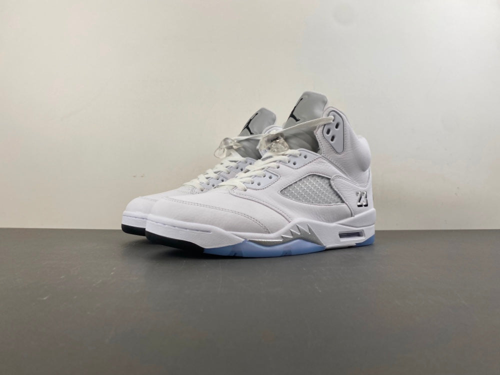 Air Jordan 5 Retro "METALLIC WHITE"